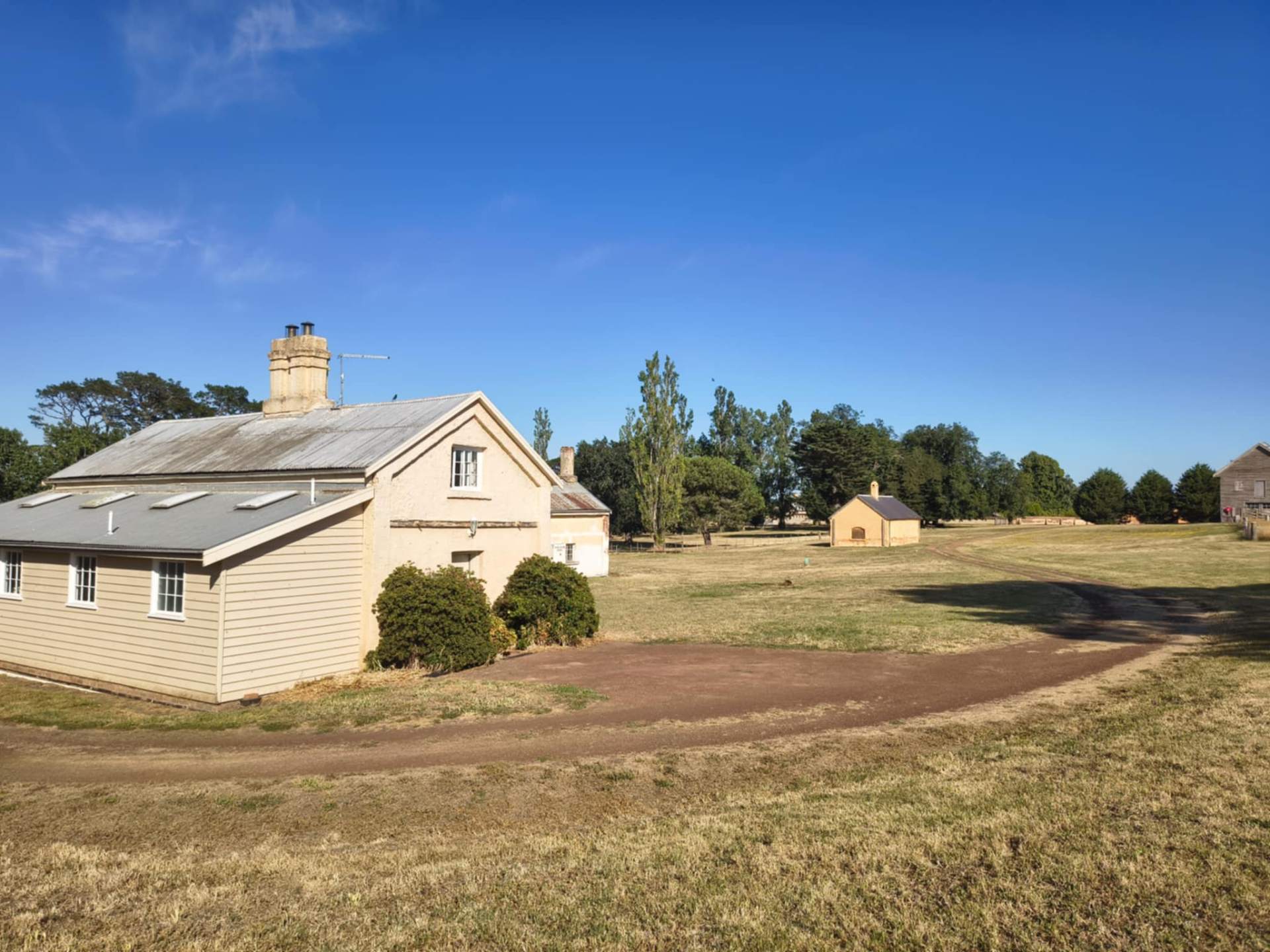 Free Settlers Cottage – image 2