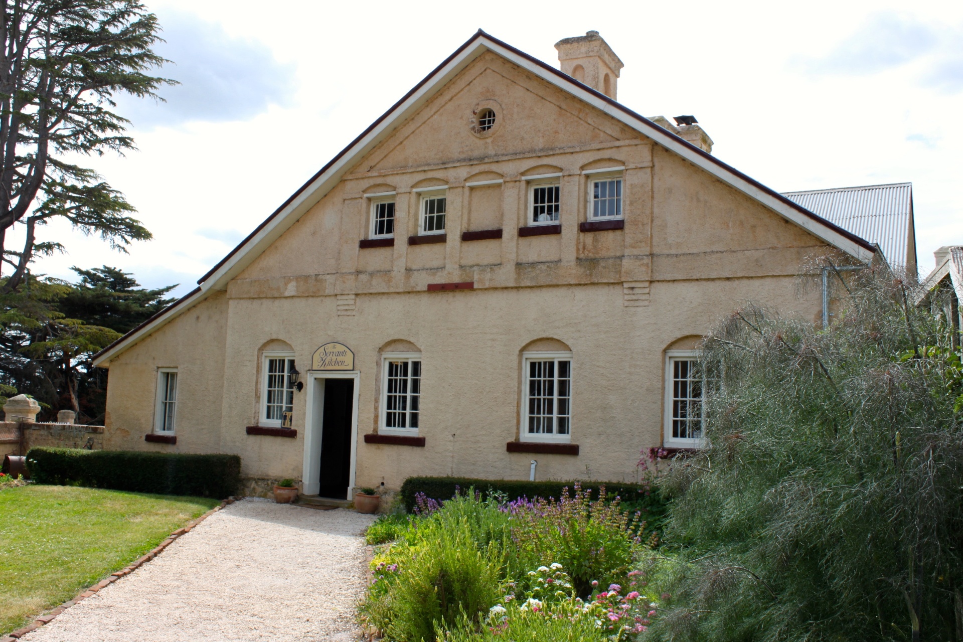 Kitchen Wing & Courtyard